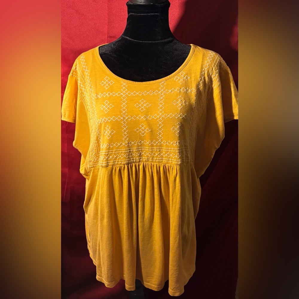 Gloria Vanderbilt Mustard Embroidered Blouse